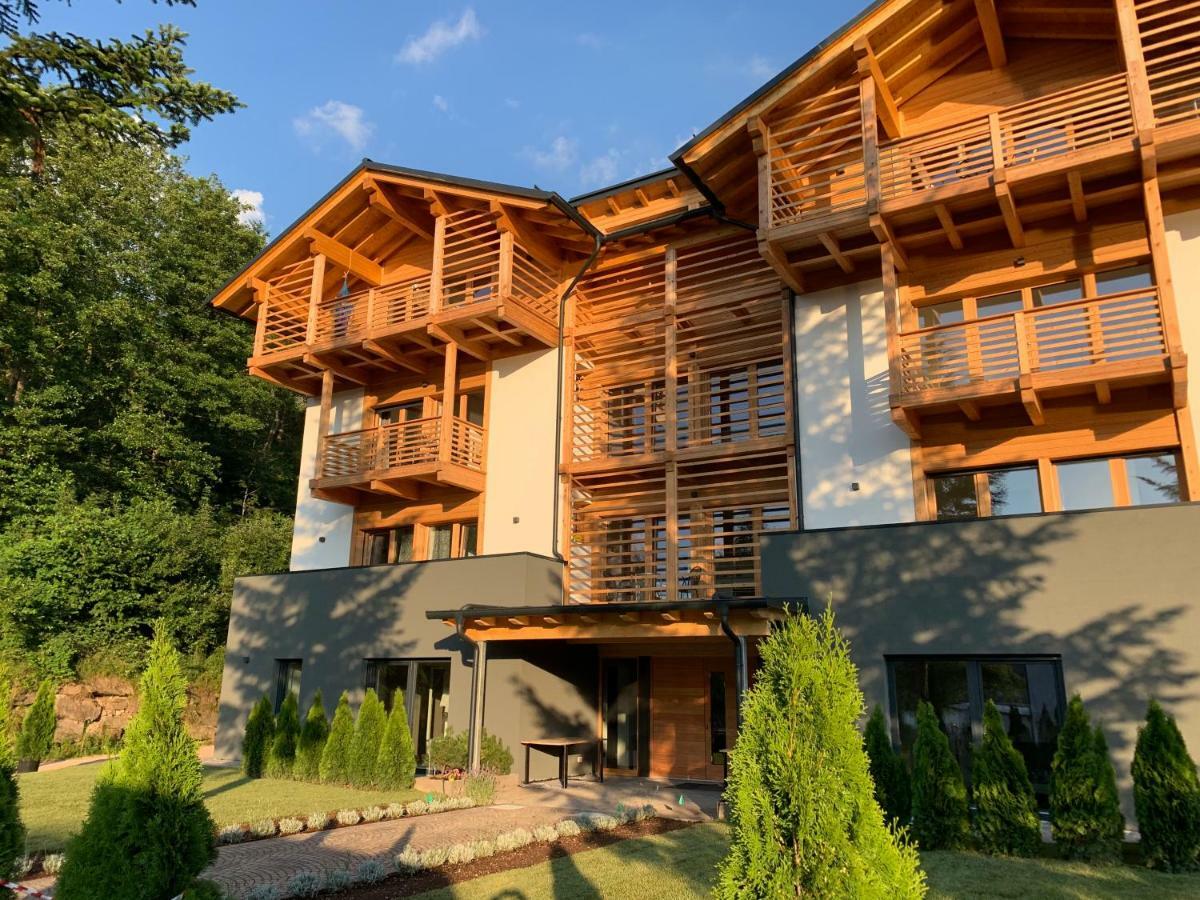 Appartamenti E B&B Casa Ester Baselga di Pinè Eksteriør bilde
